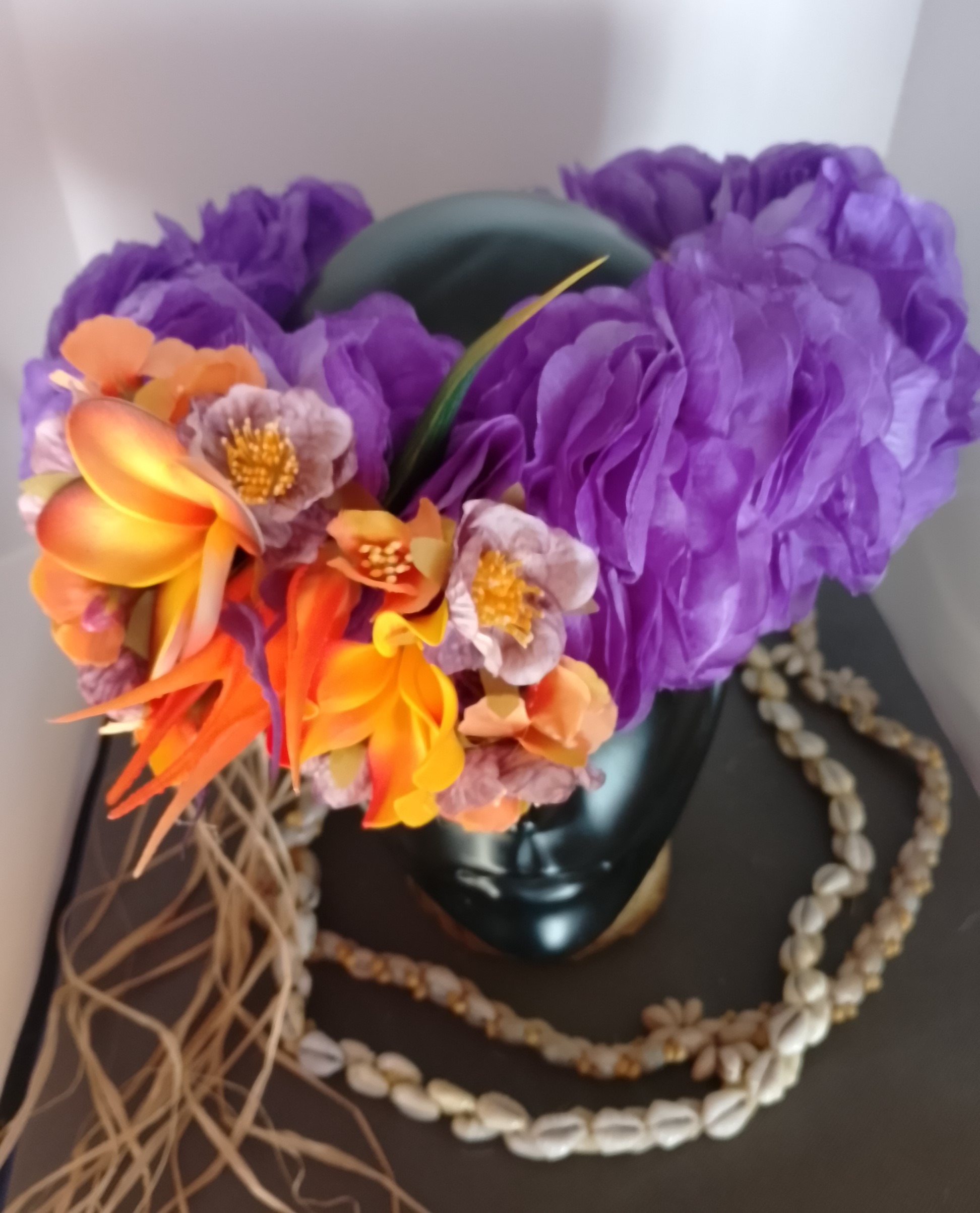 Couronne fleurs Tahiti violette tiare entre ouverte oiseau du paradis tipanie Vaite.e.Tiare créations