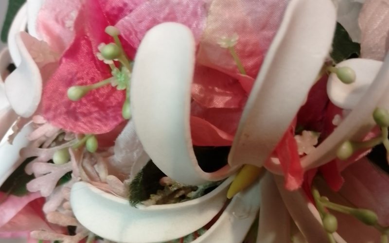 Couronne champagne rosé trois tiare bougainvillier fuchsia et pêche Vaite.e.Tiare créations