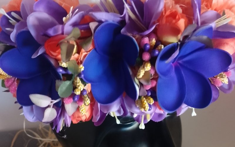 Couronne fleurs Tahiti orange bouquet mauve et orange trois tipanie violets Vaite.e.Tiare créations