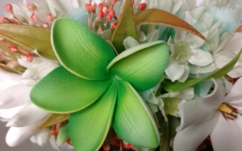 Couronne fleur Tahiti vert d'eau tipanie vert deux tiare Vaite.e.Tiare créations