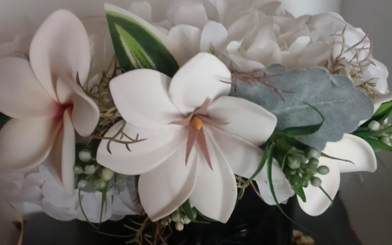 Couronne fleurs Tahiti blanche grande tiare deux tipanie blanc milky cœur litchi Vaite.e.Tiare créations