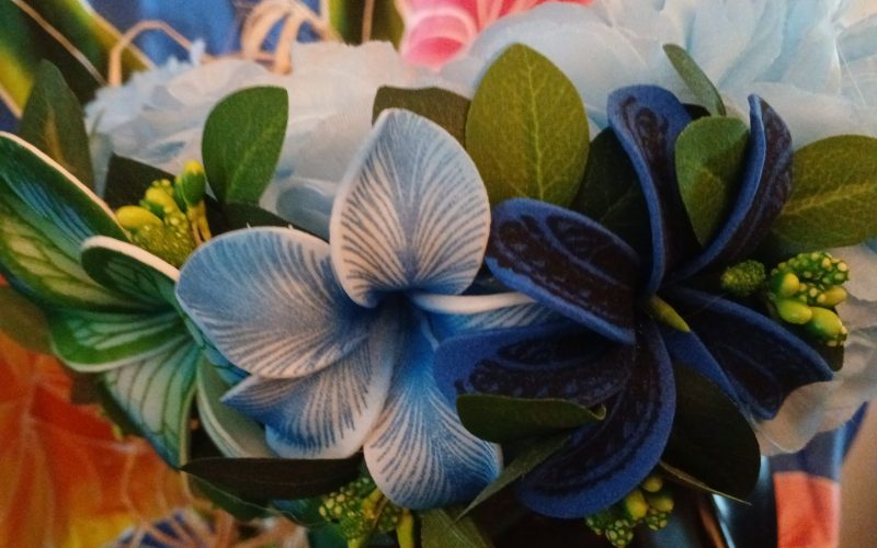 Couronne fleurs Tahiti bleue maxi tipanie tiare tatouée tipanie rainuré Vaite.eTiare créations