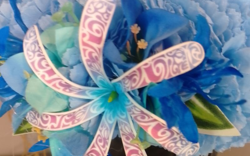 Couronne tiare Tahiti bleue tiare tatouée bougainvilliers mini lys élancés Vaite.e.Tiare créations
