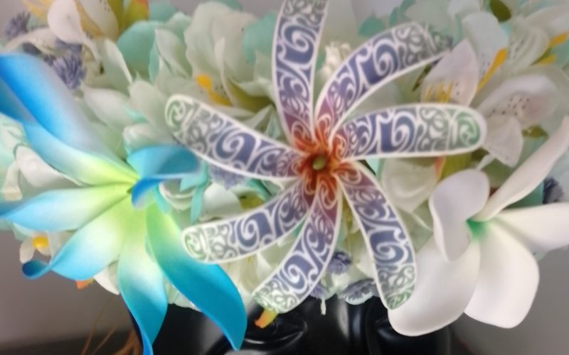 Couronne fleurs Tahiti vanille et bleu lagon maxi tiare tipanie tiare tatouée Vaite.e.Tiare créations