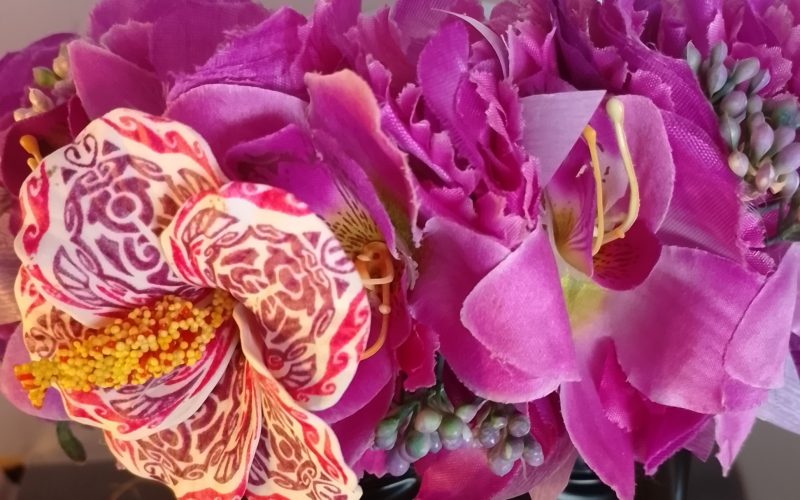 Couronne fleurs Tahiti violette cinq orchidées hibiscus tatoué Vaite.e.Tiare créations