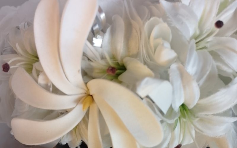 Couronne tiare Tahiti blanche mini lys blancs tiare Vaite.e.Tiare créations