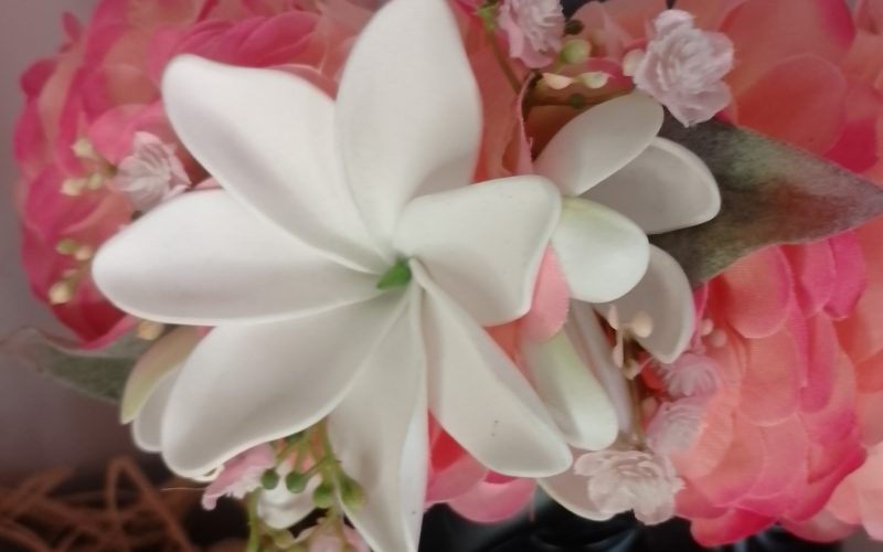 Couronne tiare Tahiti champagne rosé grande tiare deux boutons tiare Vaite.e.Tiare créations