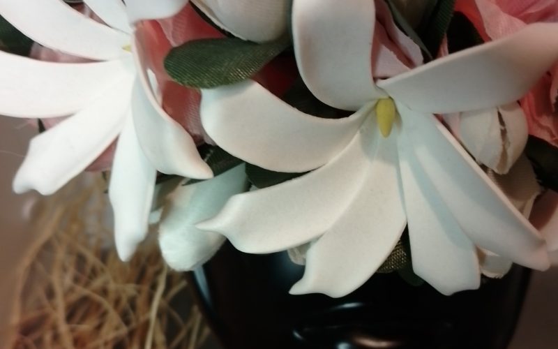 Couronne tiare Tahiti champagne rosé trois tiare boutons blancs Vaite.e.Tiare créations