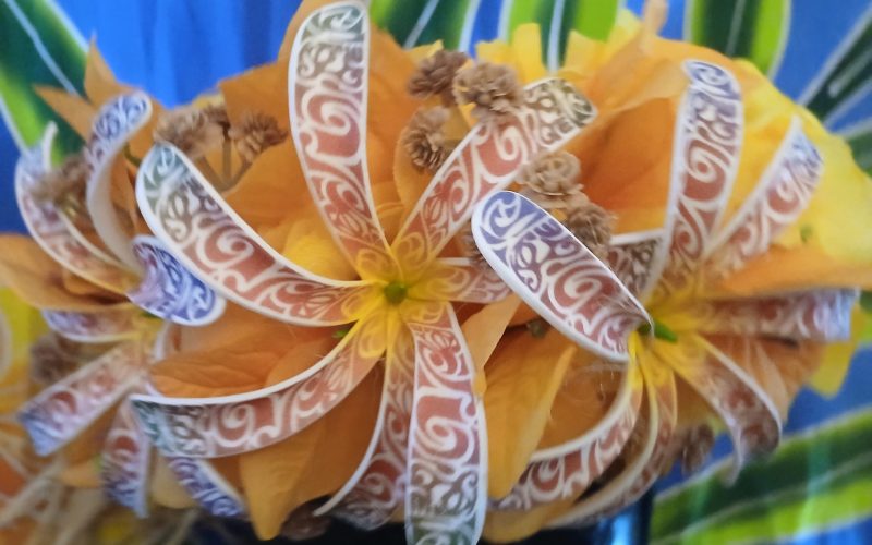 Couronne tiare Tahiti jaune 3 tiare tatouée bougainvilliers oranges Vaite.e.Tiare créations