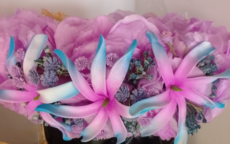 Couronne tiare Tahiti mauve trois maxi tiare bleu et mauve Vaite.e.Tiare créations