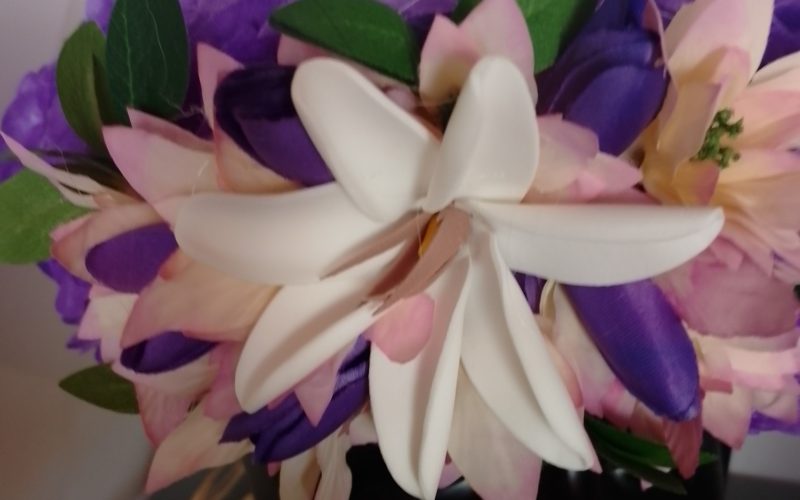 Couronne tiare Tahiti violette grande tiare boutons champagnes bords mauves Vaite.e.Tiare créations