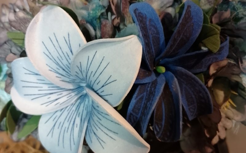 Couronne toute fleur Tahiti bleue grand tipanie tiare tatouée Vaite.e.Tiare créations