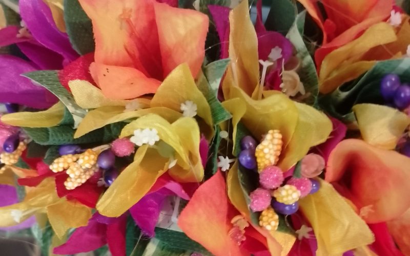 Couronne toutes fleurs effet feuillage cinq bougainvilliers Vaite.e.Tiare créations