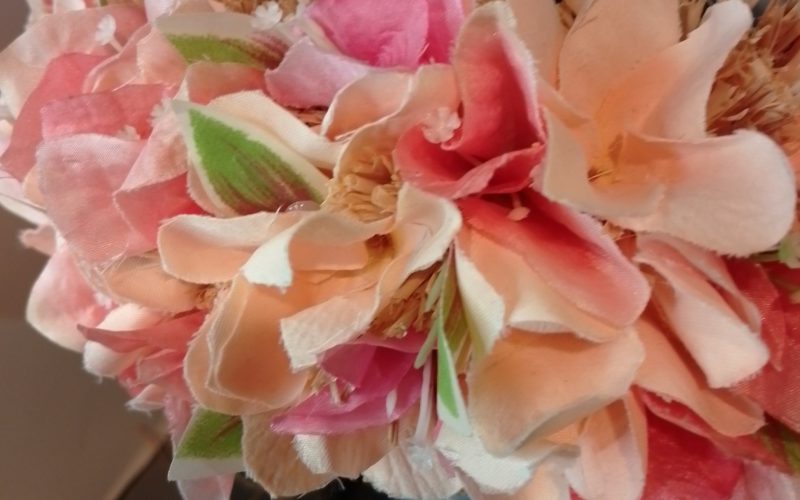 Couronne toutes fleurs Tahiti bougainvillier pêche tipanie champagne Vaite.e.Tiare créations