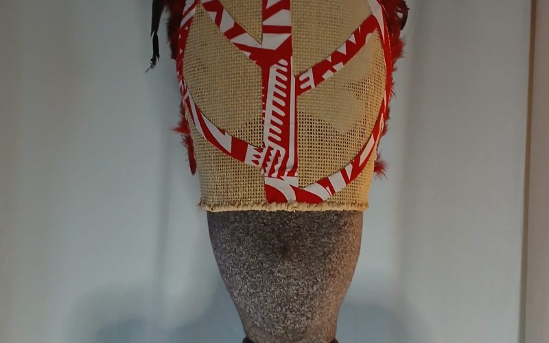 Ensemble Ori Tahiti paréo rouge Vaite.e.Tiare créations