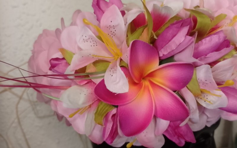 couronne de fleurs Tahiti bouquet de lily et tipanie by Vaite.e.Tiare créations